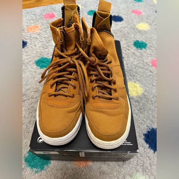 Nike SF AIR Force Mid Desert Ochre excellent used condition size